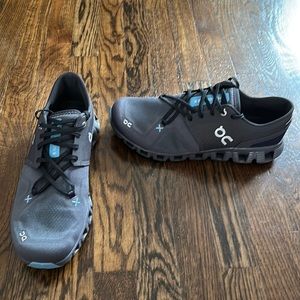 Men’s On Clouds Size 10.5 Gray and Blue with Box